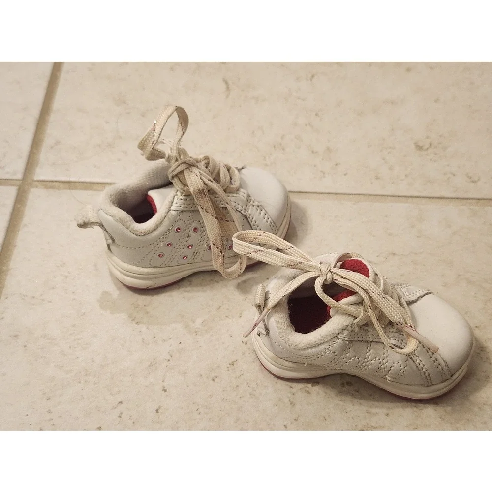 Baby Girl Shoe Bundle Size 0-1 Carters Sandals Mary Janes Sneakers 5 Pairs